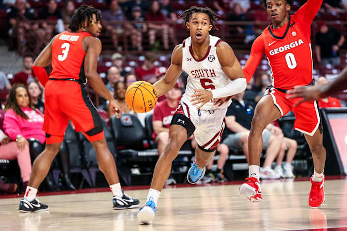 Meechie Johnson driving into the lane against Georgia last season (4th March, 2023)